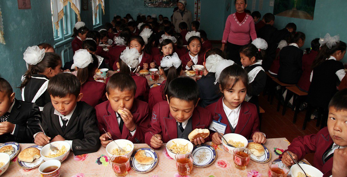 WFP&#8217;s hot meals programme in Kyrgyzstan expanded with support from Japan